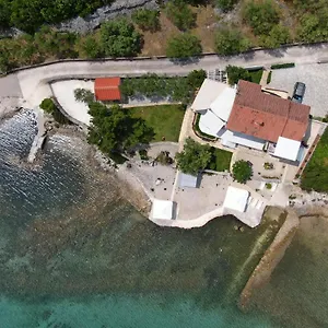 https://apartmani-sandra-i-davor-lonic.hotelinzadar.com