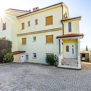 Apartment Sandro, Crikvenica